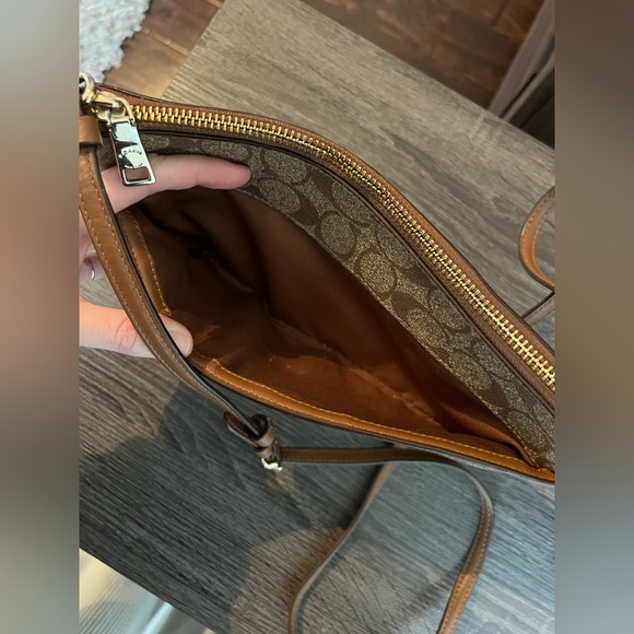 Coach Purse - Picture 4 of 5